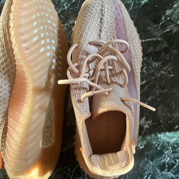 Yeezy - Picture 3 of 3